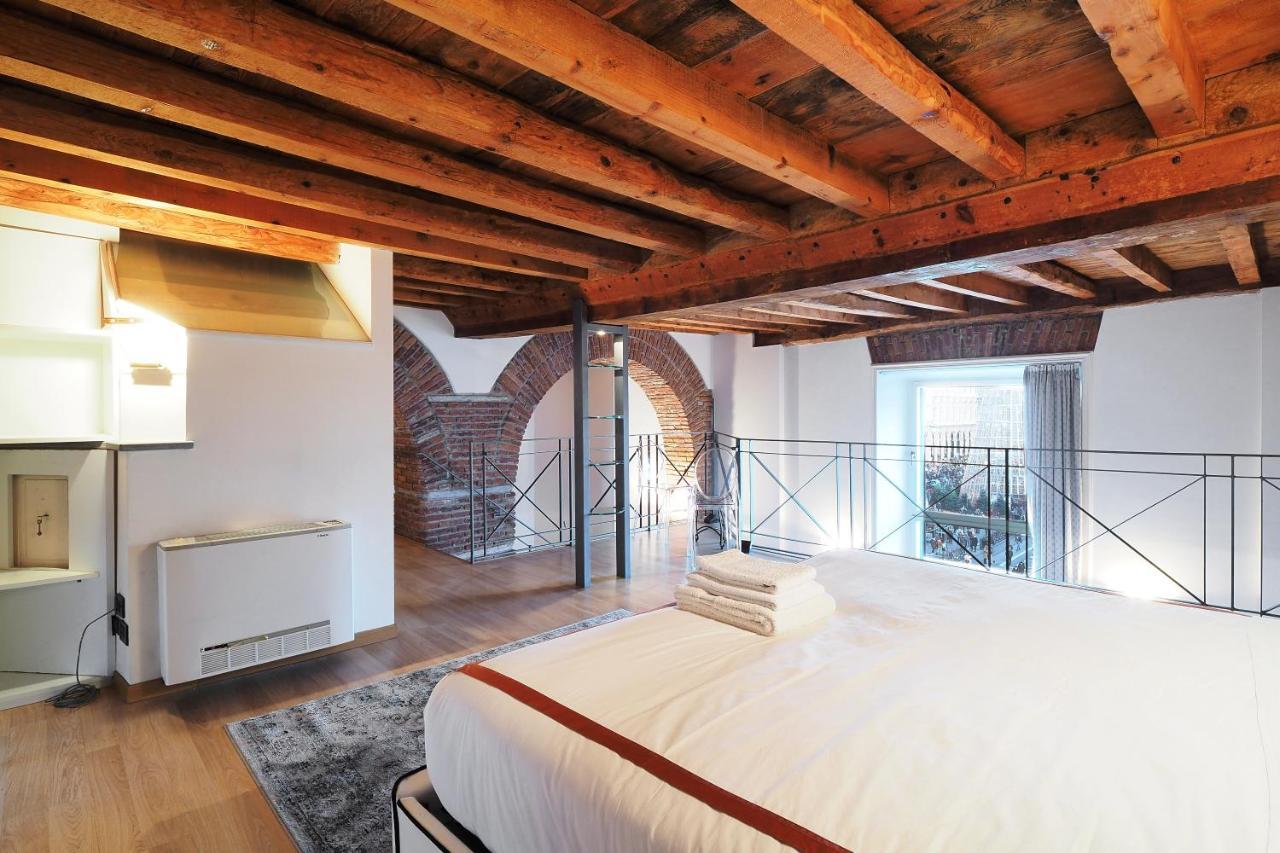 Apartamento Unique Duomo Luxury Milão
